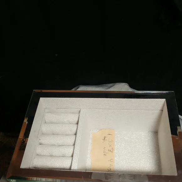 Jewellery - Picture 2 of 4